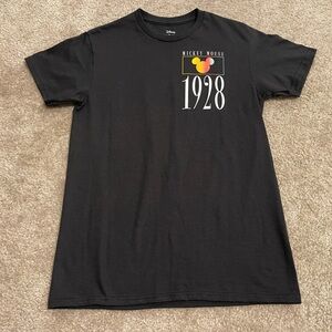 NWOT Men’s Disney Mickey Mouse Ombré Short Sleeve T-Shirt Black Size S Small